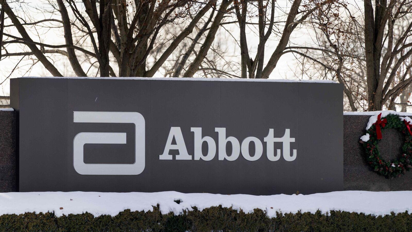 Abbott slumps over 8% after missing Q4 revenue targets, lower Q1 forecast