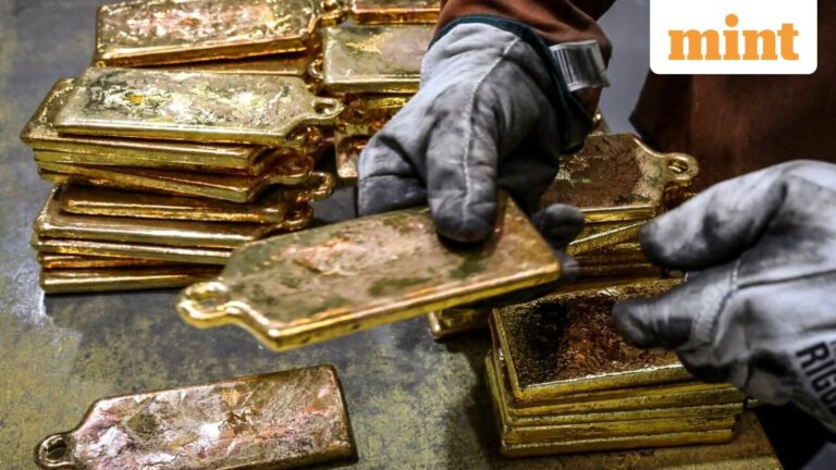 Gold rates today: MCX gold rises  ₹7,910 per 10g, silver jumps  ₹11,850 per kg as Greenland concerns simmer