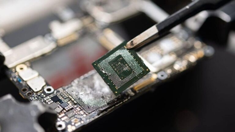Intel stock jumps over 11% on US stock market after firm unveils next-gen AI chips — Details here