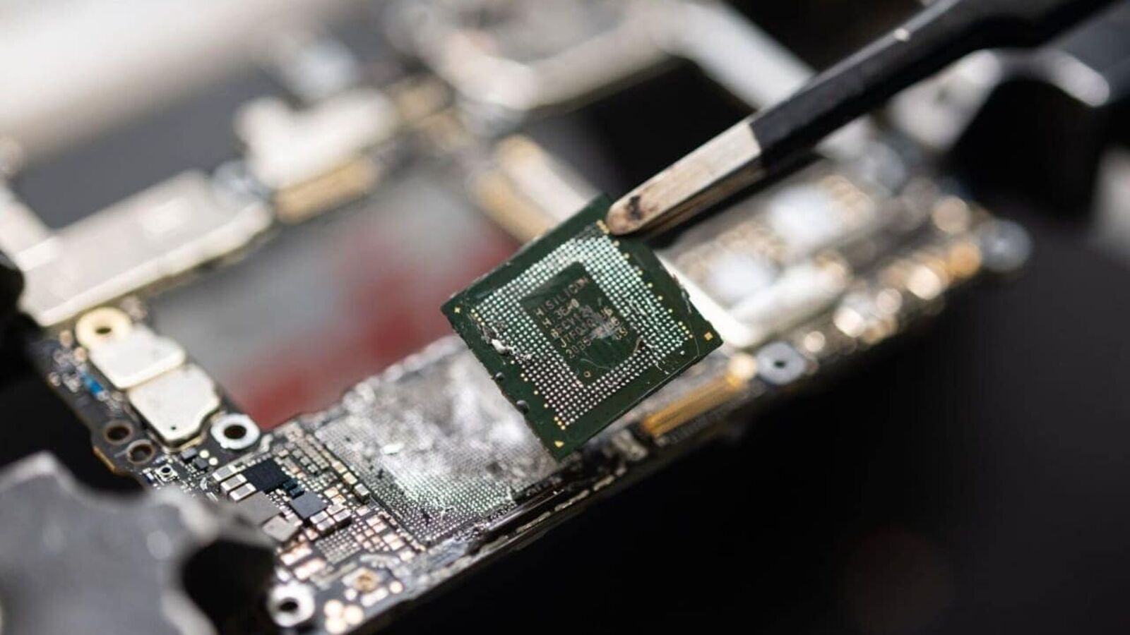 Intel stock jumps over 11% on US stock market after firm unveils next-gen AI chips — Details here