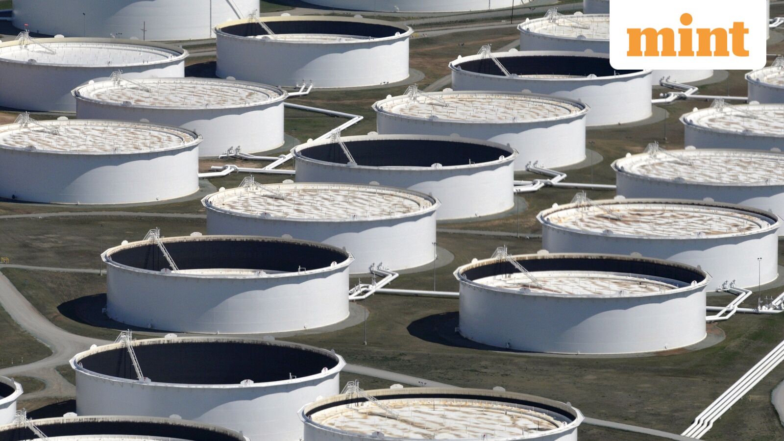 Indian oil shares swing as Venezuela crisis raises fears of crude supply shocks