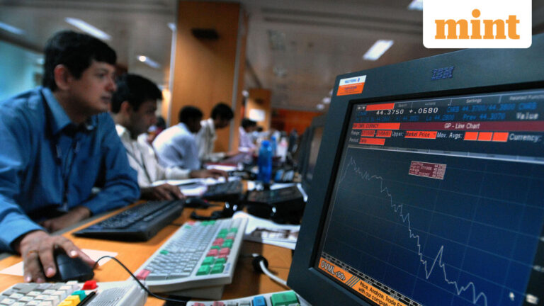 Digilogic Systems share price hits 5% lower circuit after listing at discount