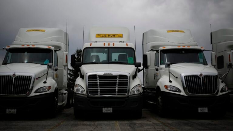 Trucking and logistics stocks drop on release of AI freight scaling tool
