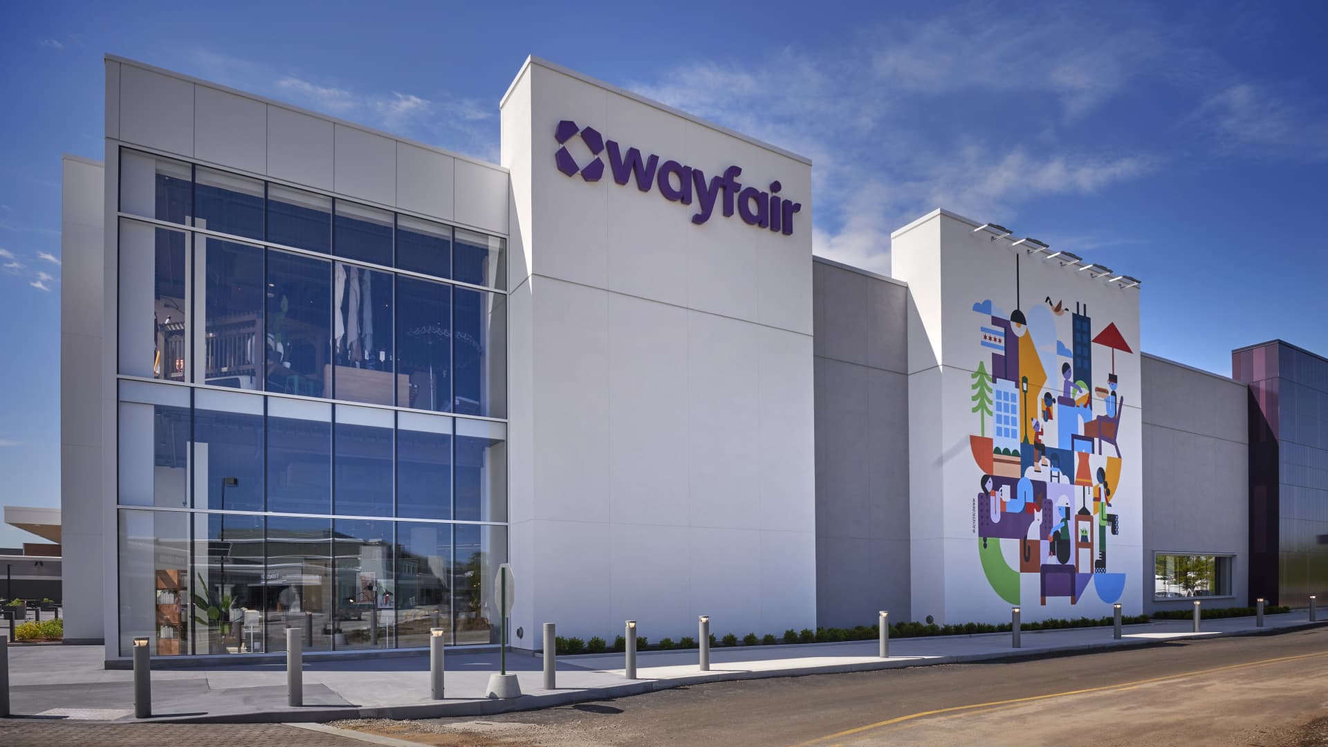 Wayfair posts first annual sales gain since 2020, outperforms overall furniture market