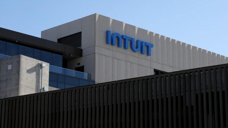 The violent software sell-off pauses. Wall Street says bet on these stocks to bounce