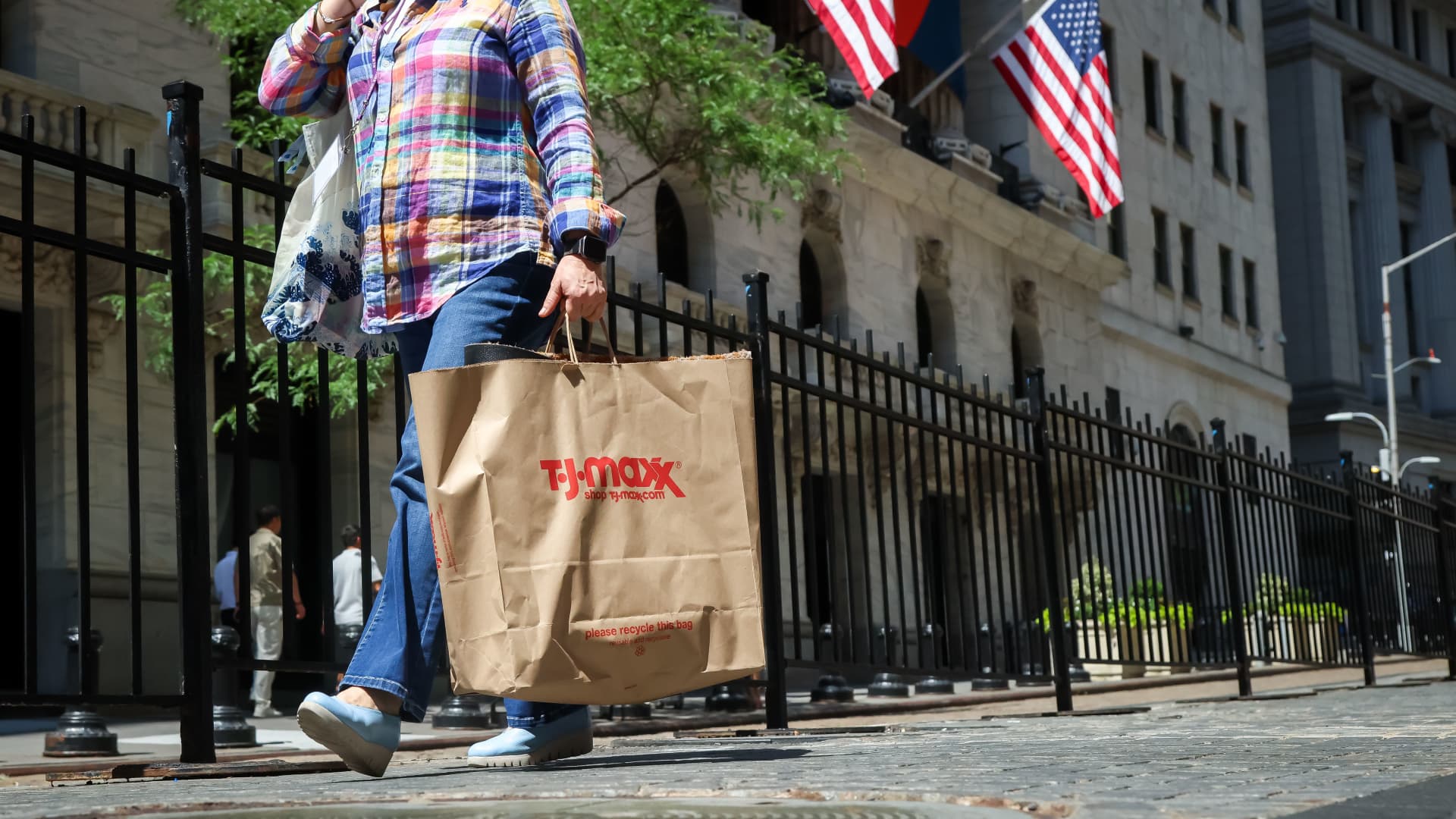 Jim Cramer says you 'have to own' this retail winner that reports earnings this week