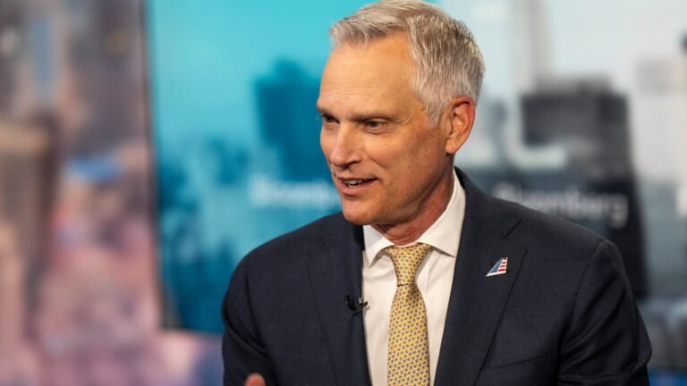 Pressure mounts on American Airlines CEO as carrier lags rivals