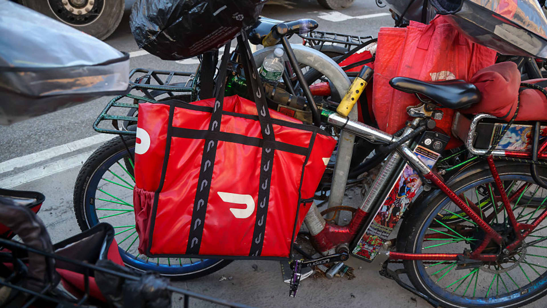 Stocks making the biggest moves after hours: Carvana, Etsy, DoorDash, Booking Holdings, Figma and more