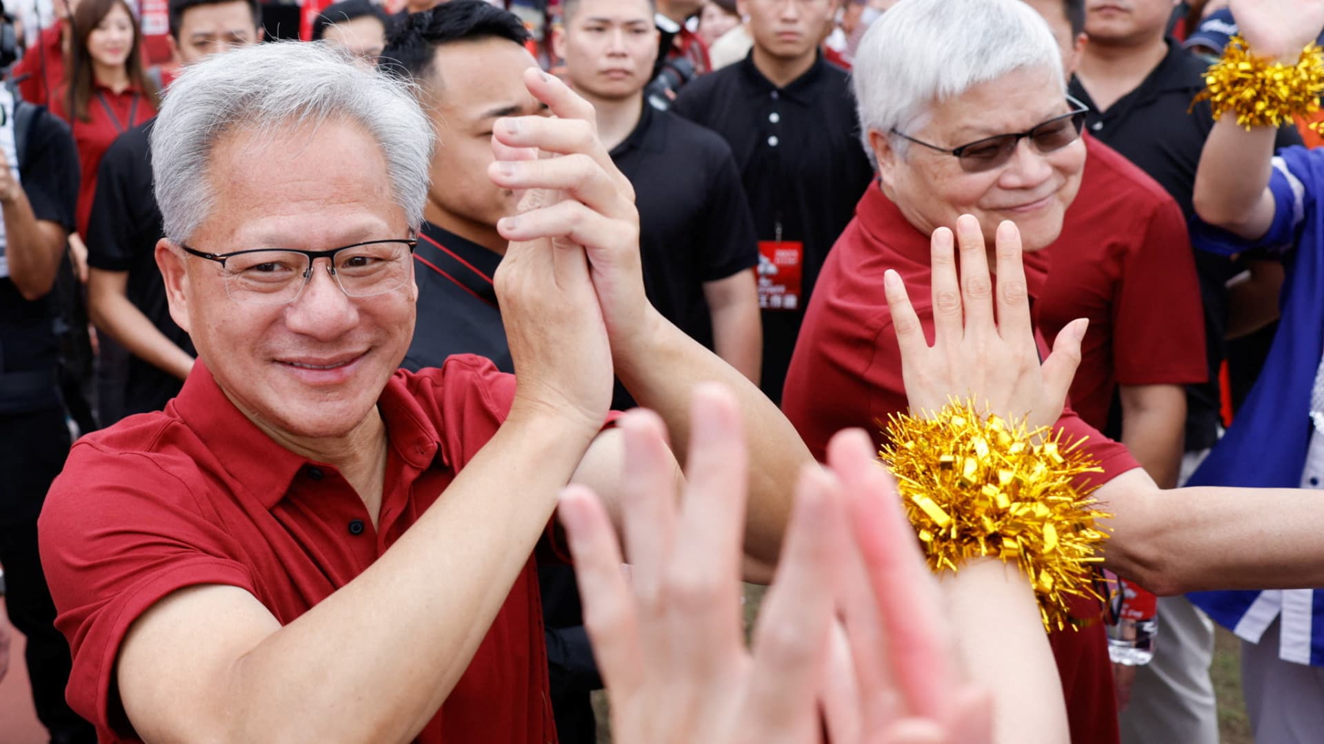 Here are 10 things the Club is watching in the stock market Tuesday