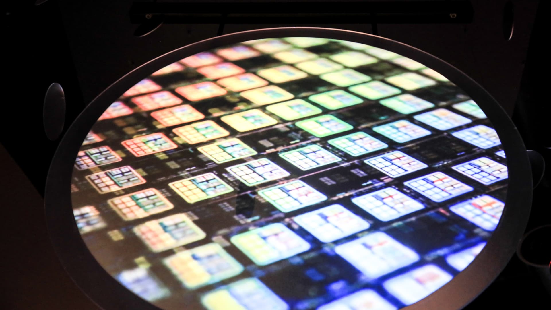 Taiwan rebuffs U.S. push to absorb 40% of its chip supply chain