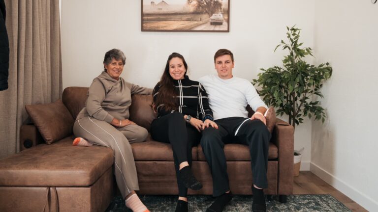 32-year-old woman and her husband built her mom a tiny home in their backyard for under $32,0000—take a look inside