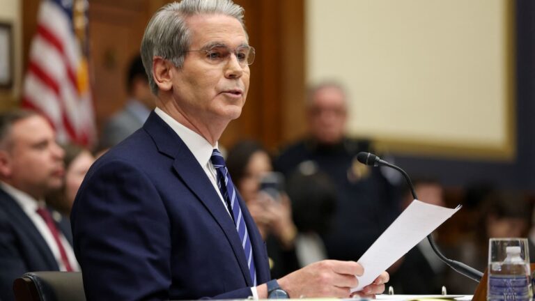 House Democrats call for Treasury probe into Trump family crypto venture