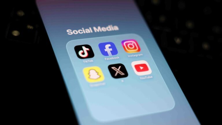 Jim Cramer: Here are 2 reasons why social media stock Reddit is a buy