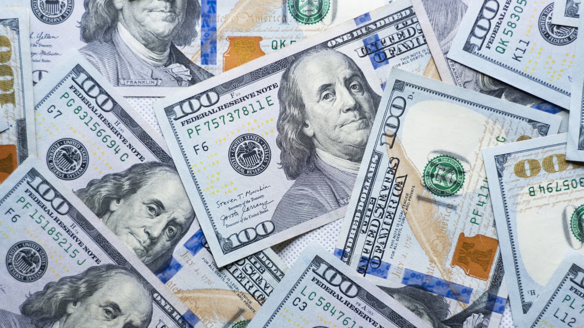 Deutsche Bank warns AI risks in U.S. equities is undermining dollar's safe haven status