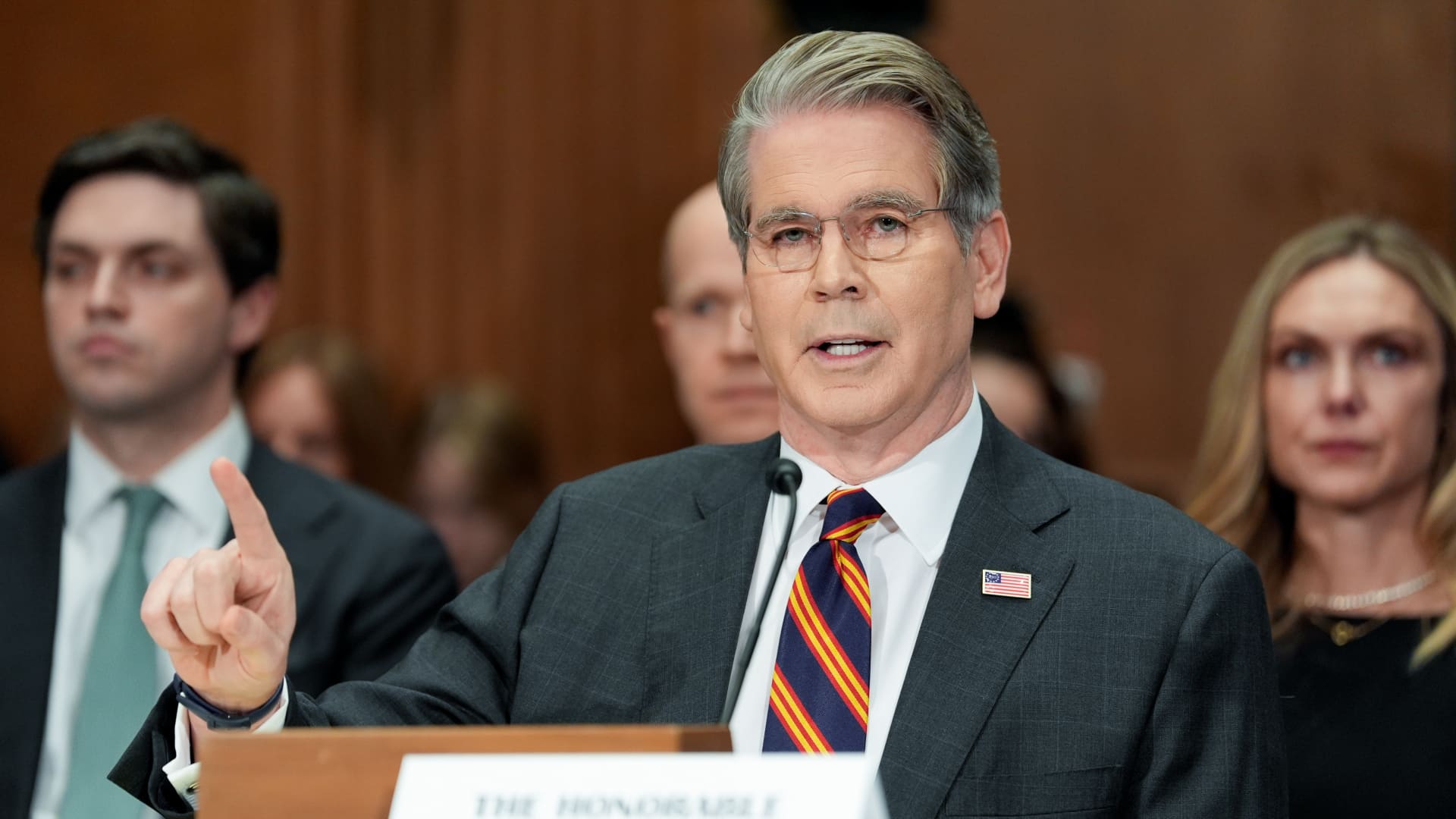 Senate should proceed with Warsh hearings for Fed chair despite Powell probe: Bessent