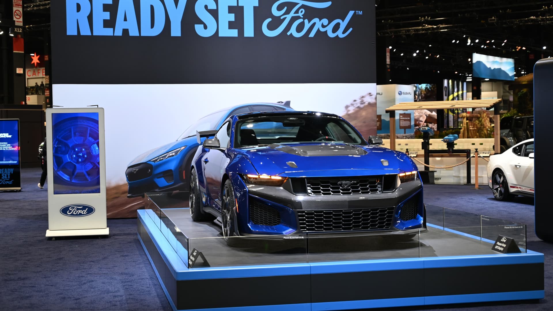 Ford Motor is set to report results after the bell. Here's what Wall Street expects