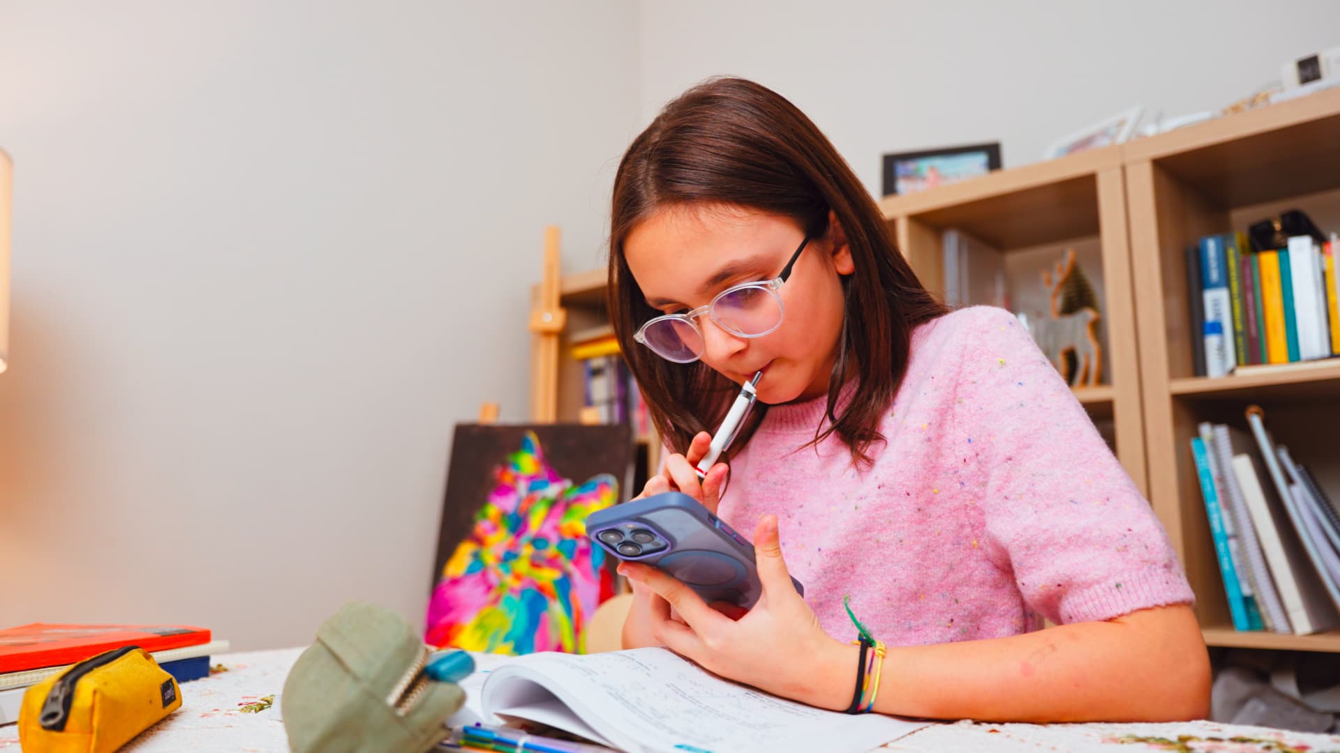 AI chatbot firms face stricter regulation in online safety laws protecting children in the UK