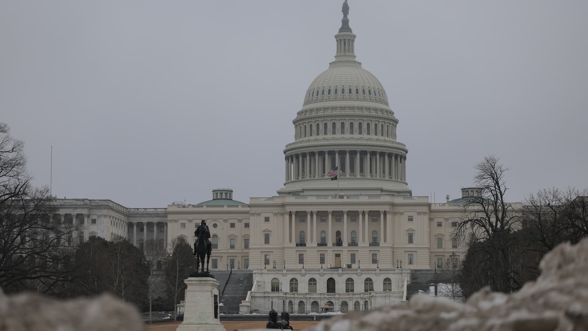 Man ran at U.S. Capitol with shotgun and tactical vest: Capitol Police chief