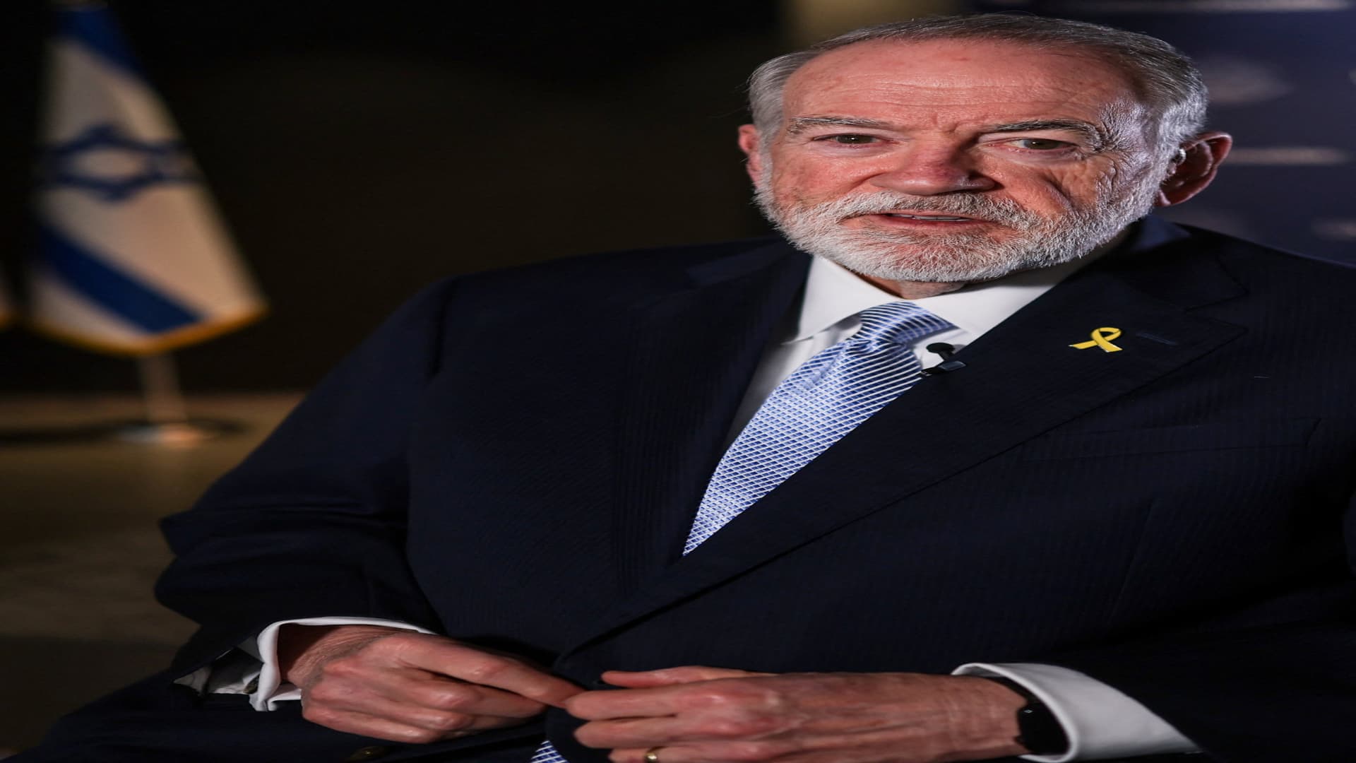 U.S. ambassador Mike Huckabee causes uproar by claiming Israel has a right to much of the Middle East