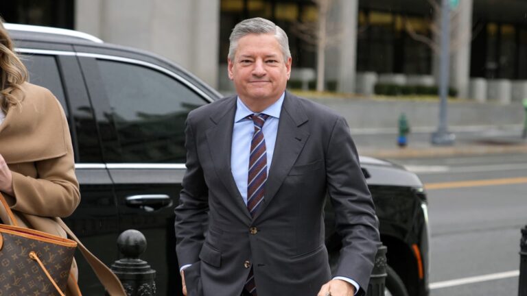 Netflix CEO Sarandos arrives at White House amid WBD deal pursuit