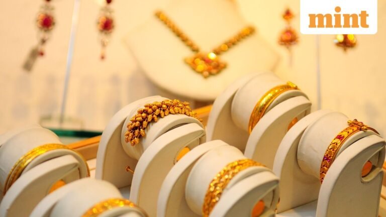 Gold rate today: MCX gold price falls below  ₹1.58 lakh per 10 gm, silver price down 1%. What should investors do? | Stock Market News