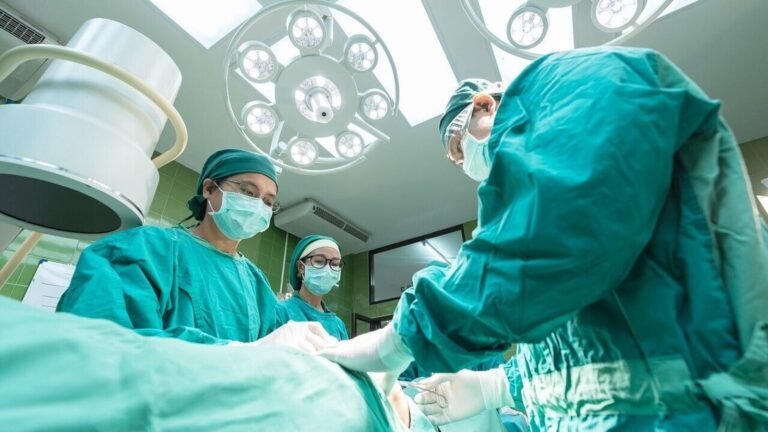 Apollo Hospitals share price rallies 5% on strong Q3 results. Should you buy, sell or hold?