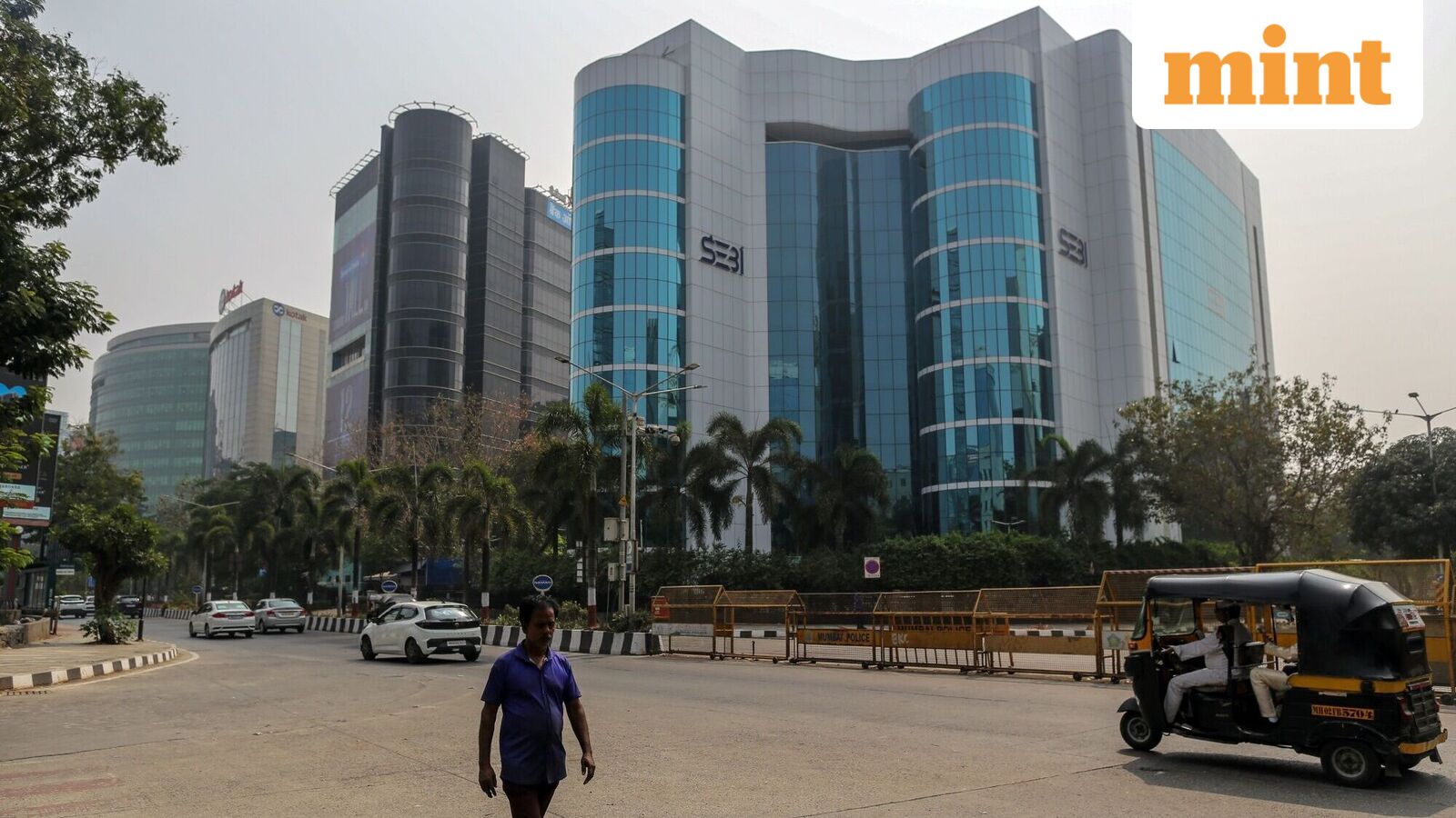 Sebi proposes using T-1 NAV as base price for ETFs