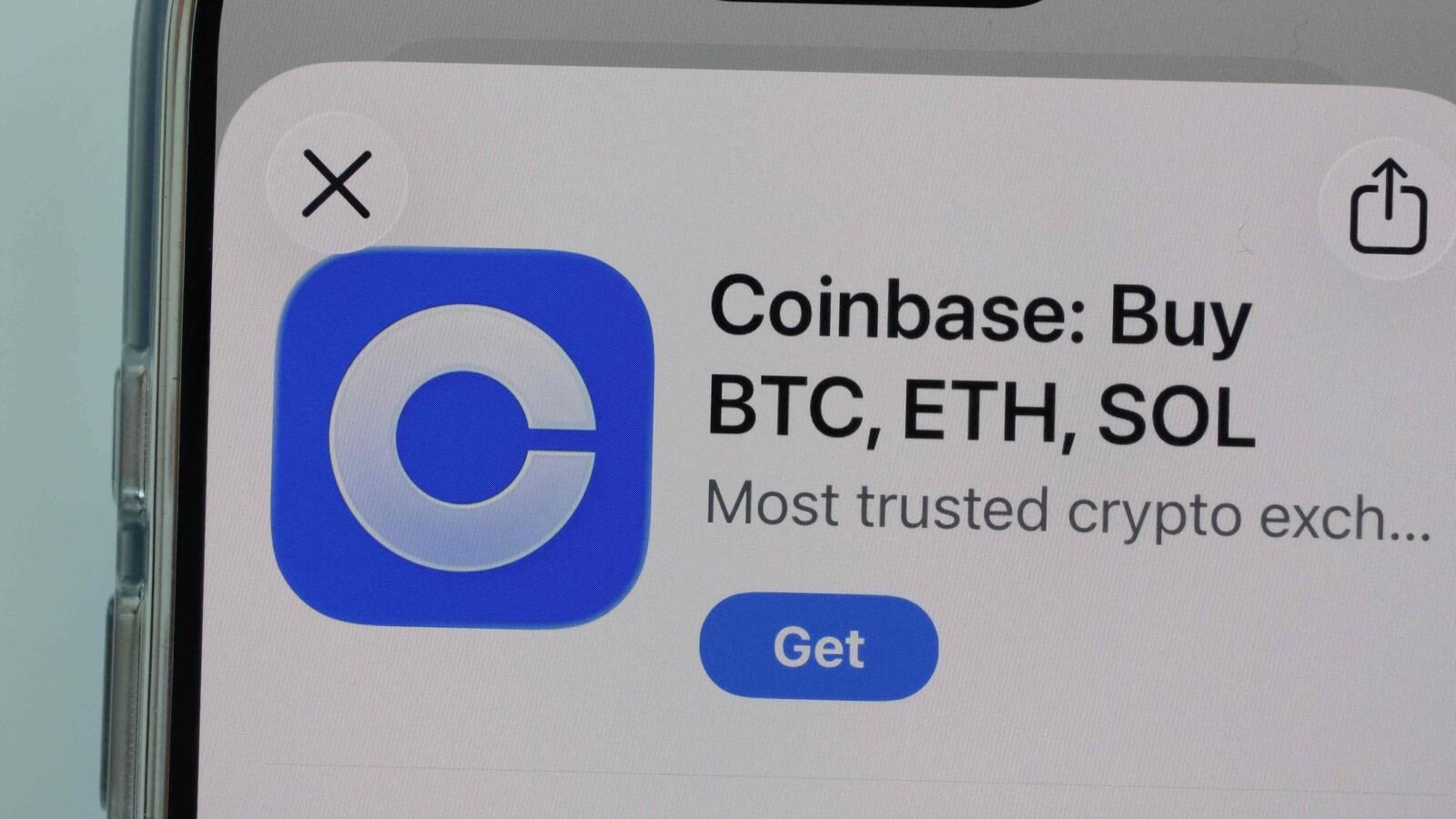Coinbase slides ahead of Q4 earnings amid crypto market turmoil