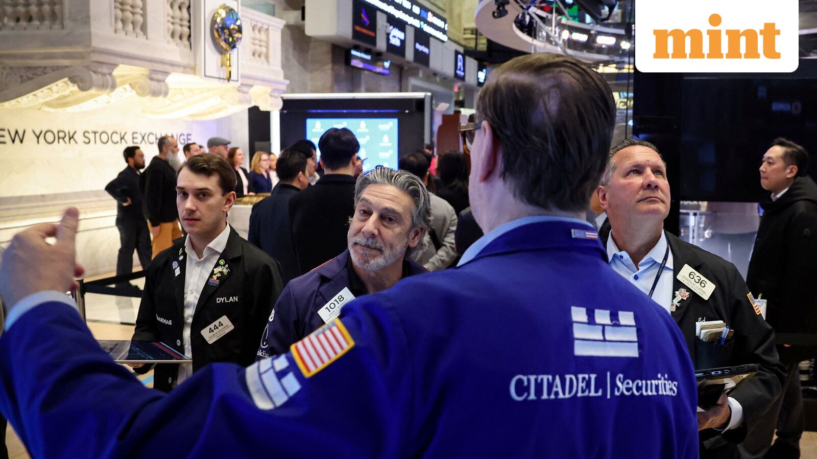 Wall Street: S&amp;P 500, Nasdaq slip as concerns over AI bubble weigh, Nvidia sinks 3.6%