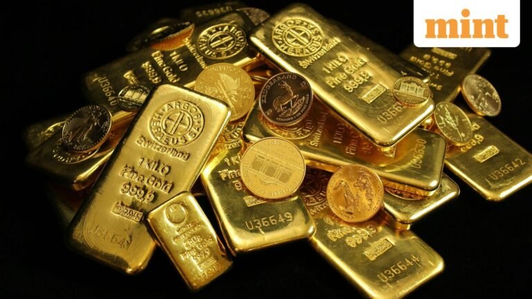 China's central bank continues gold purchases for 15th consecutive month amid market volatility