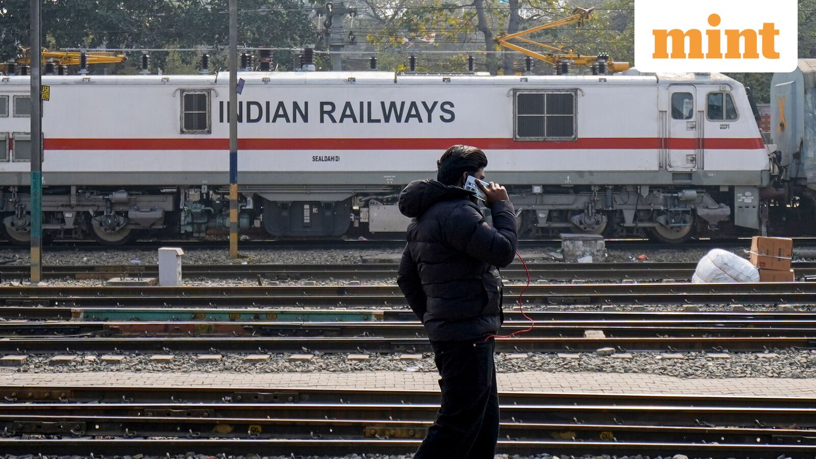 IRFC share price gains around 1% as OFS opens for retail investors; fails to get fully booked from institutional buyers