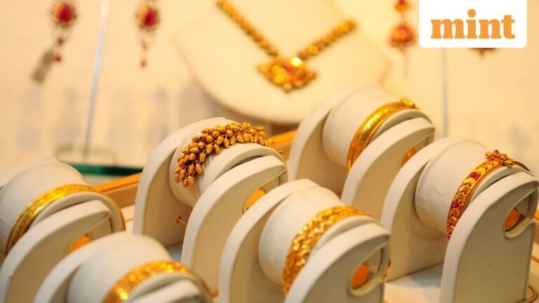 Jewellery stock edges higher despite the stock market crash. Do you own?
