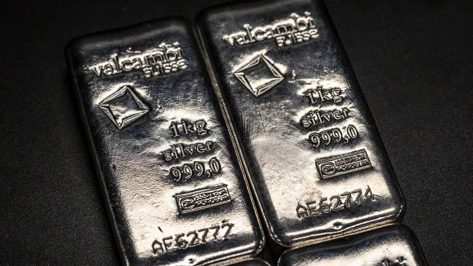 Silver rate today gains 6% to reclaim  ₹2,68,000 amid Trump tariff twists and US Iran uncertainty - Should you buy? | Stock Market News