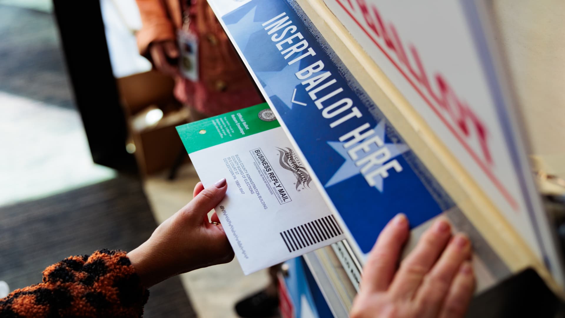 White House says Trump to sign executive order limiting mail-in voting