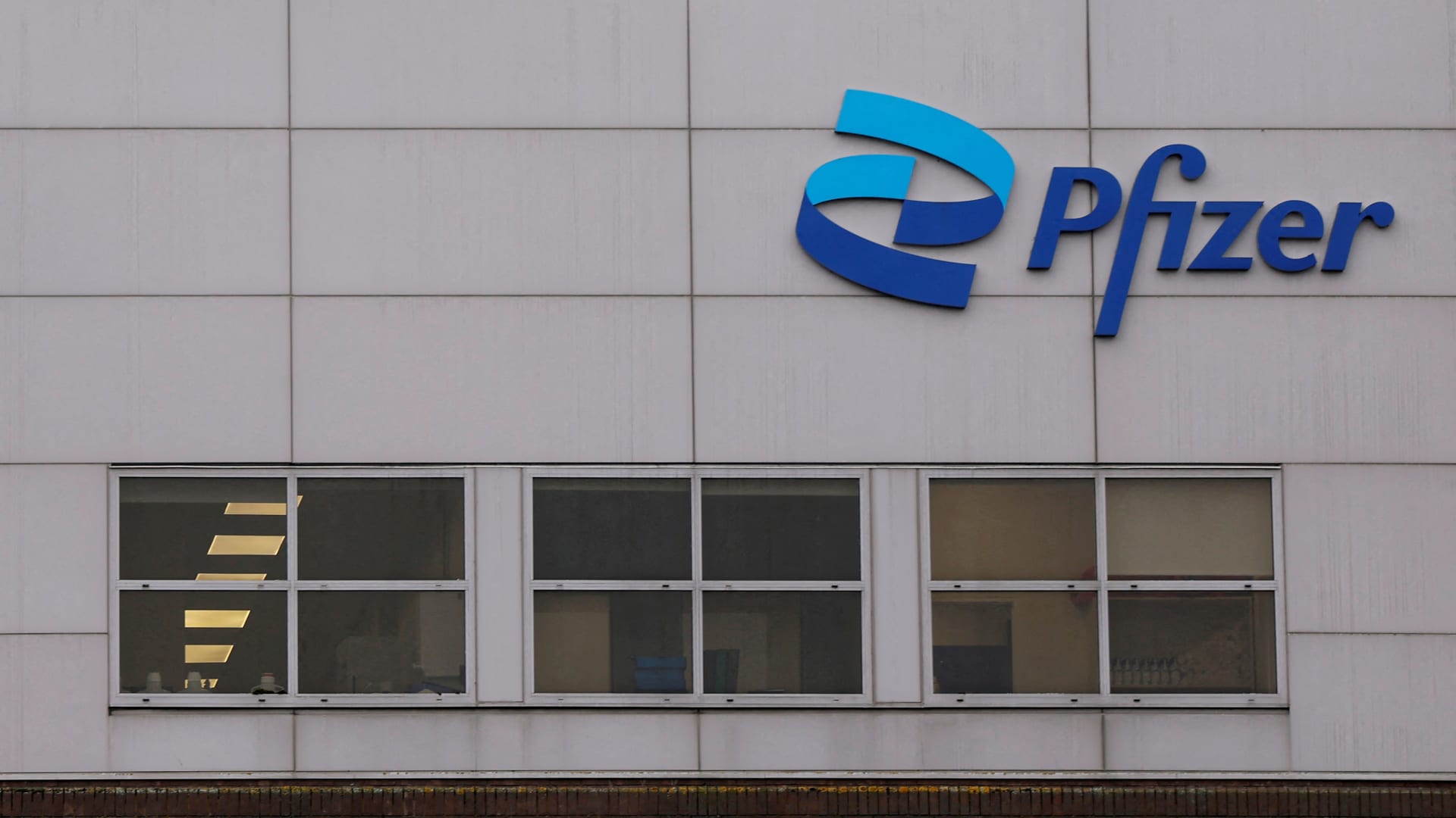 The conditions are just right for this dividend-paying pharma stock as it mounts a comeback