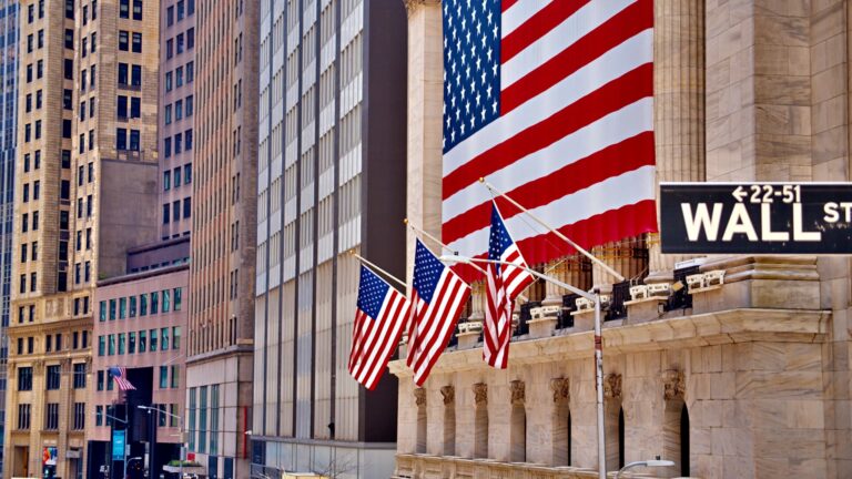 Private credit cracks open door for Wall Street banks' comeback: 'The tug of war is just starting'