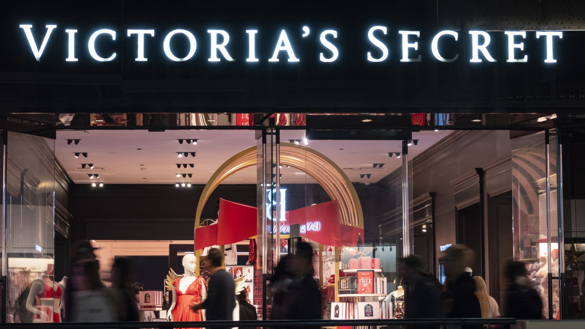 Stocks making the biggest moves midday: Victoria’s Secret, United Airlines, Broadcom, Trade Desk, Okta & more