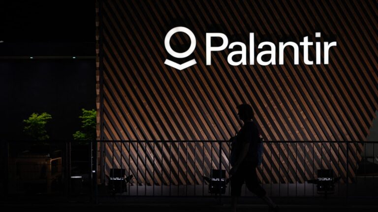 Rosenblatt says Middle East conflict boosts Palantir’s government pipeline, gives it an edge over rivals