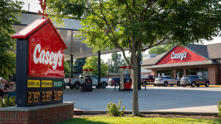 This convenience store made Josh Brown's Best Stocks list. It's a rare winner from higher gas prices