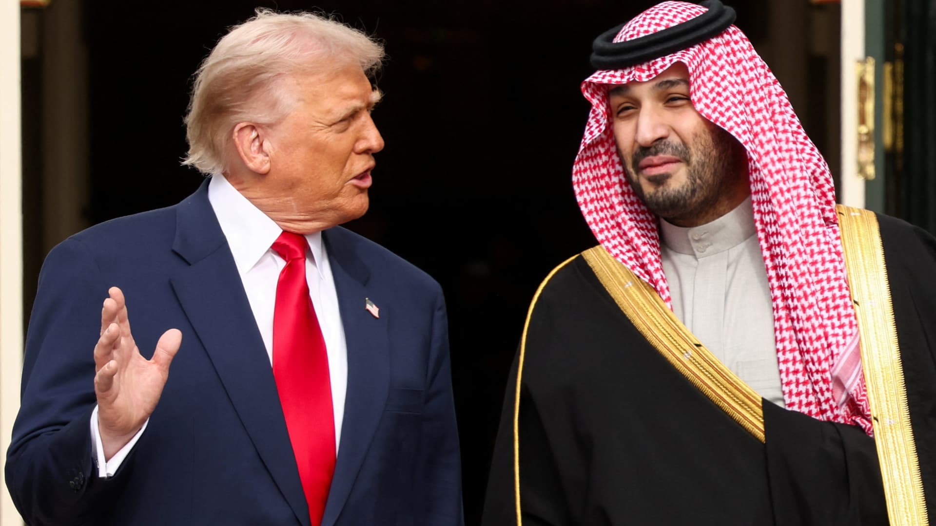 Gulf states say they're ready for 'self defense' as stance shifts on Iran war