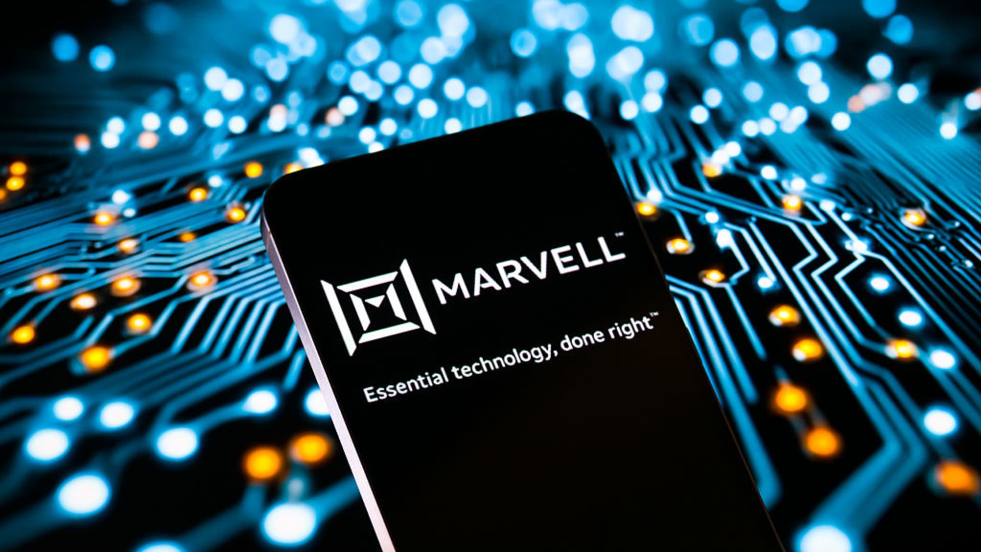 Marvell stock pops 11% as Nvidia takes $2 billion stake, continuing run of similar bets