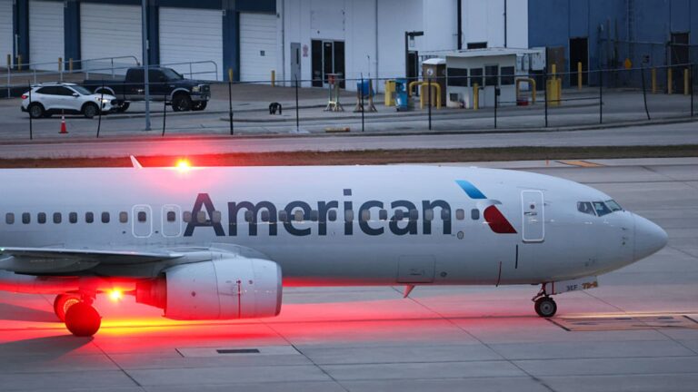 This airline stock is the most at risk from higher jet fuel prices as U.S.-Iran war continues, says Rothschild
