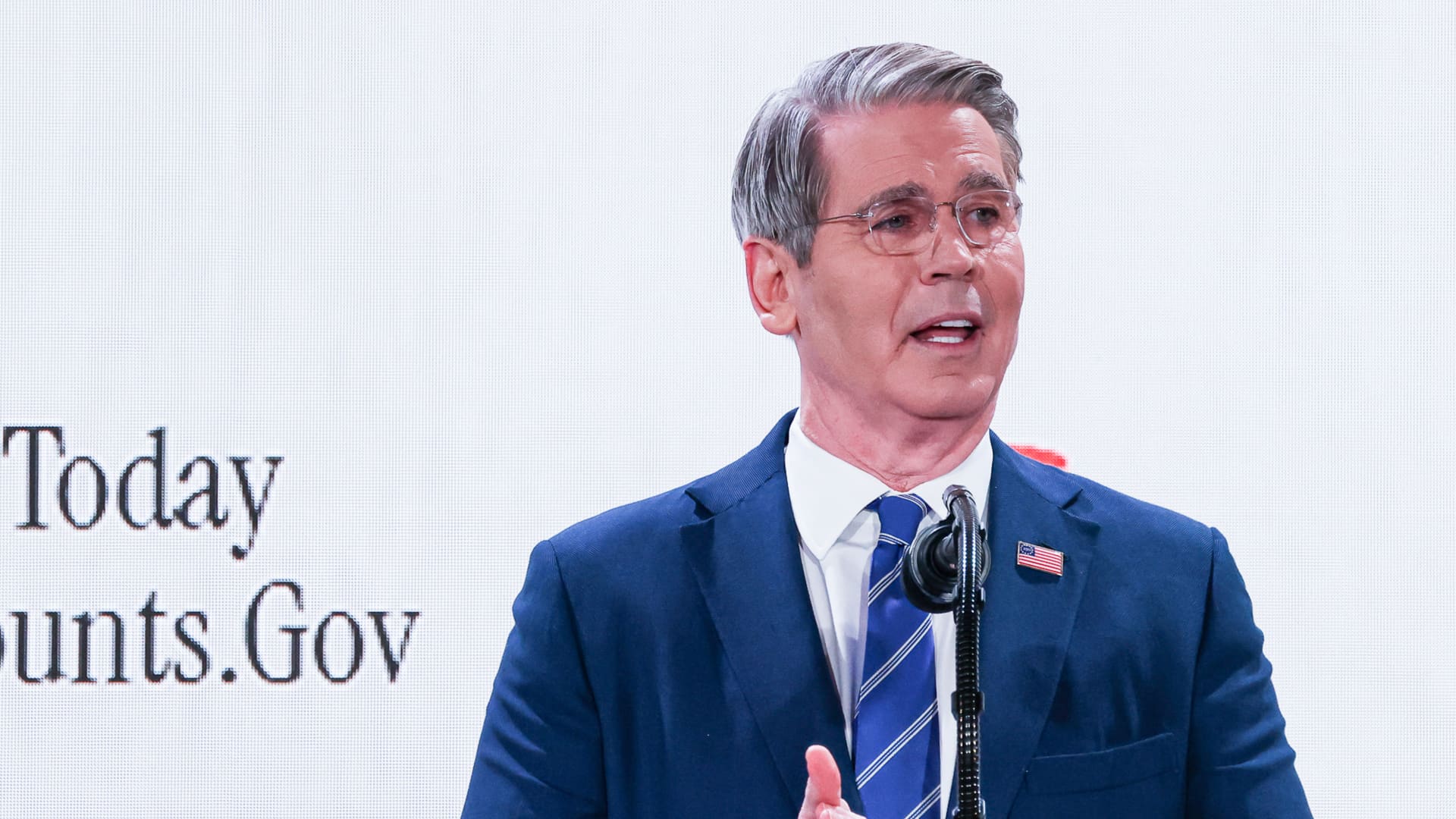 Treasury Secretary Bessent says U.S. will make 'series of announcements' to support oil trade in the Gulf