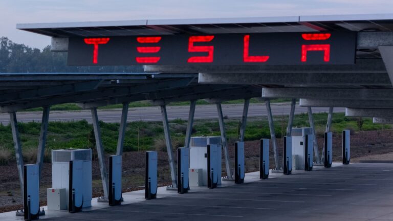 Here are Wednesday's biggest analyst calls: Nvidia, Netflix, Tesla, Oracle, Nike, Mattel, Planet Fitness & more