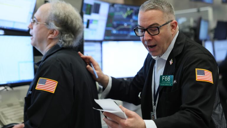 U.S. Treasury yields fall as oil tumbles after Trump warns Iran over Hormuz flows