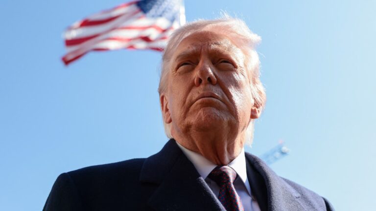 Trump has an AI data center problem ahead of the midterms — with no easy solutions