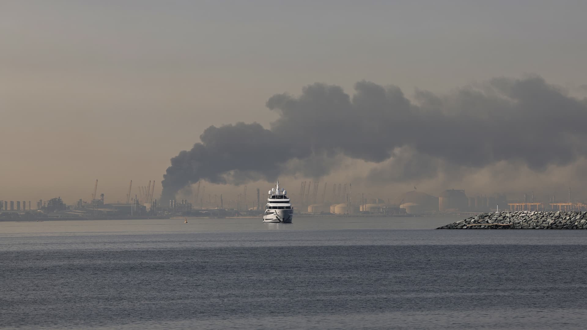 Live Updates: Iran’s retaliatory strikes and regional tensions surge post-Khamenei