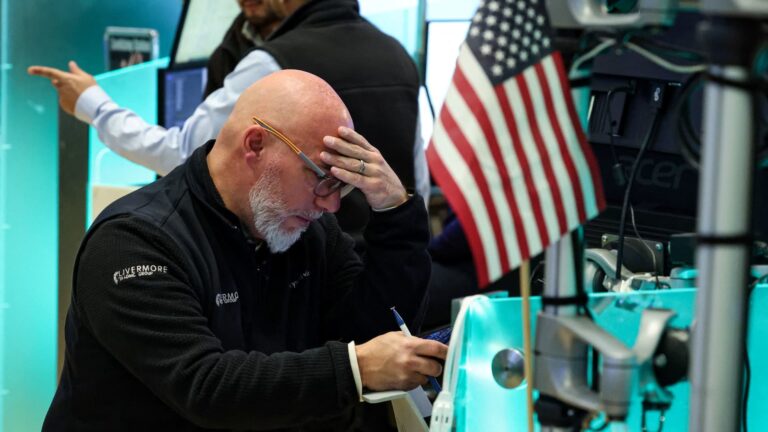 3 themes that gripped Wall Street as stocks dropped for a 4th straight week