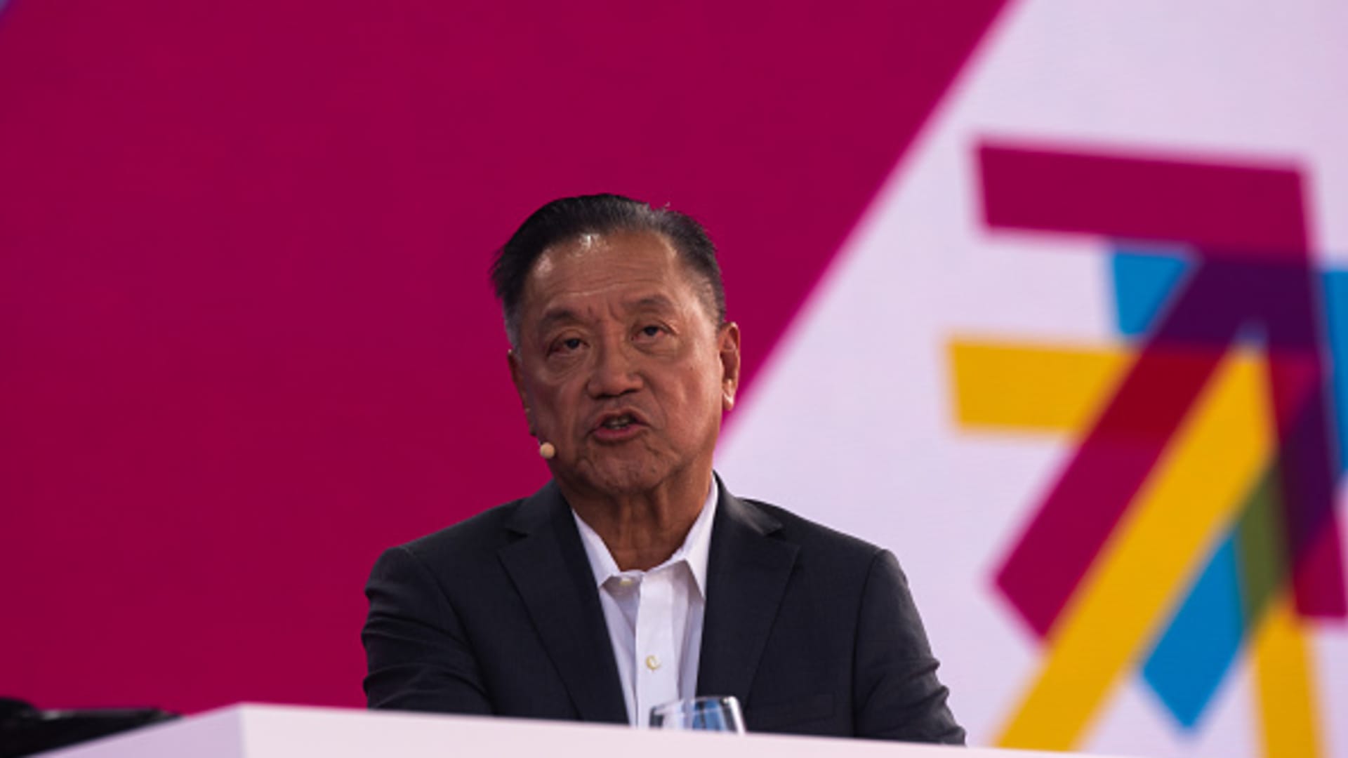 Familiar winners dot Monday's stock leaderboard. Here's what the market is signaling