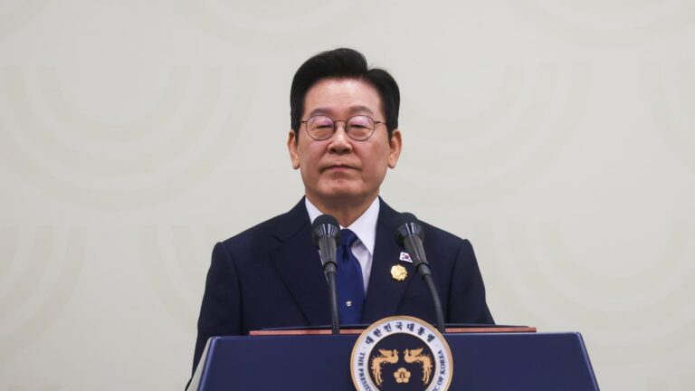 South Korea opposed to U.S. moving air defense systems in the country to Middle East: President Lee